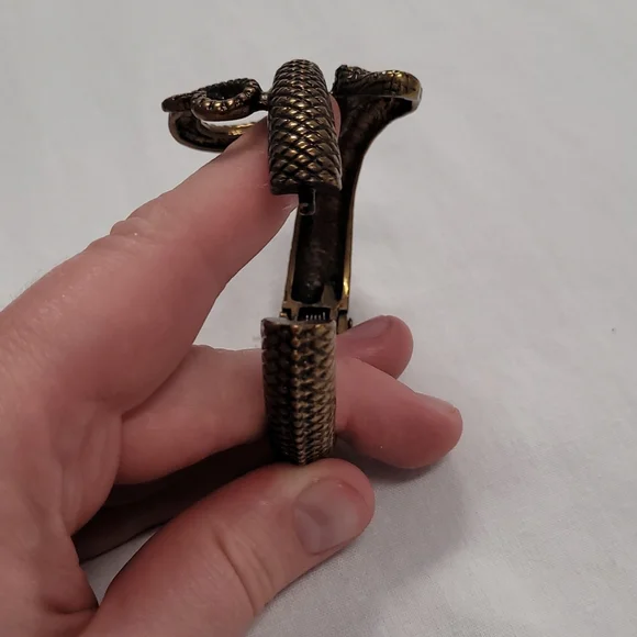 Snake Bracelet - Picture 5 of 6